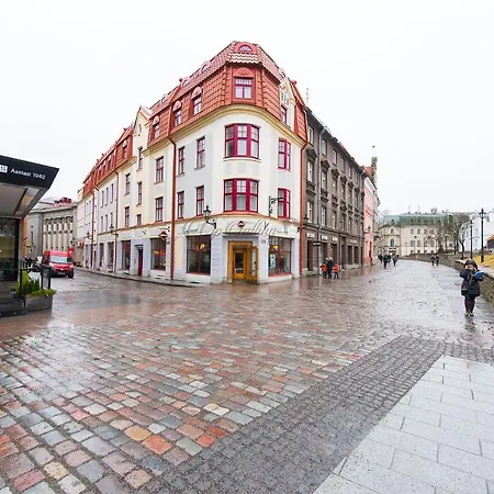 Vip Old Town شقة تالين